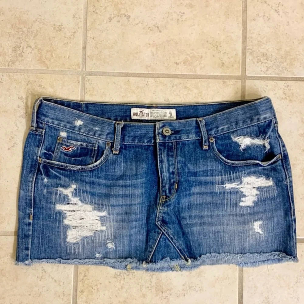 Vintage Hollister Distressed Skirt - Picture 2 of 5